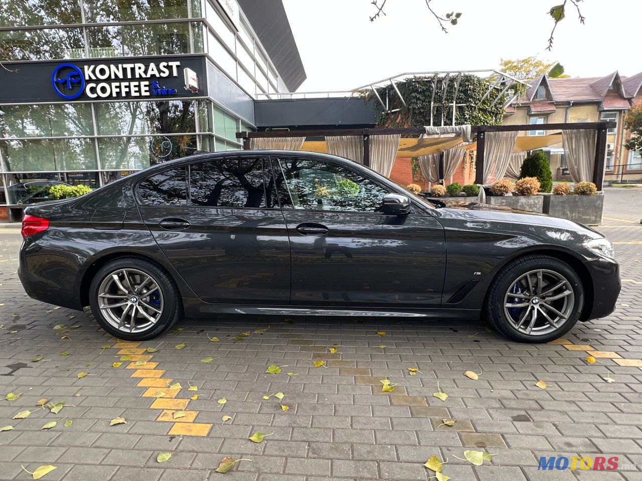 2019' BMW 5 Series photo #3