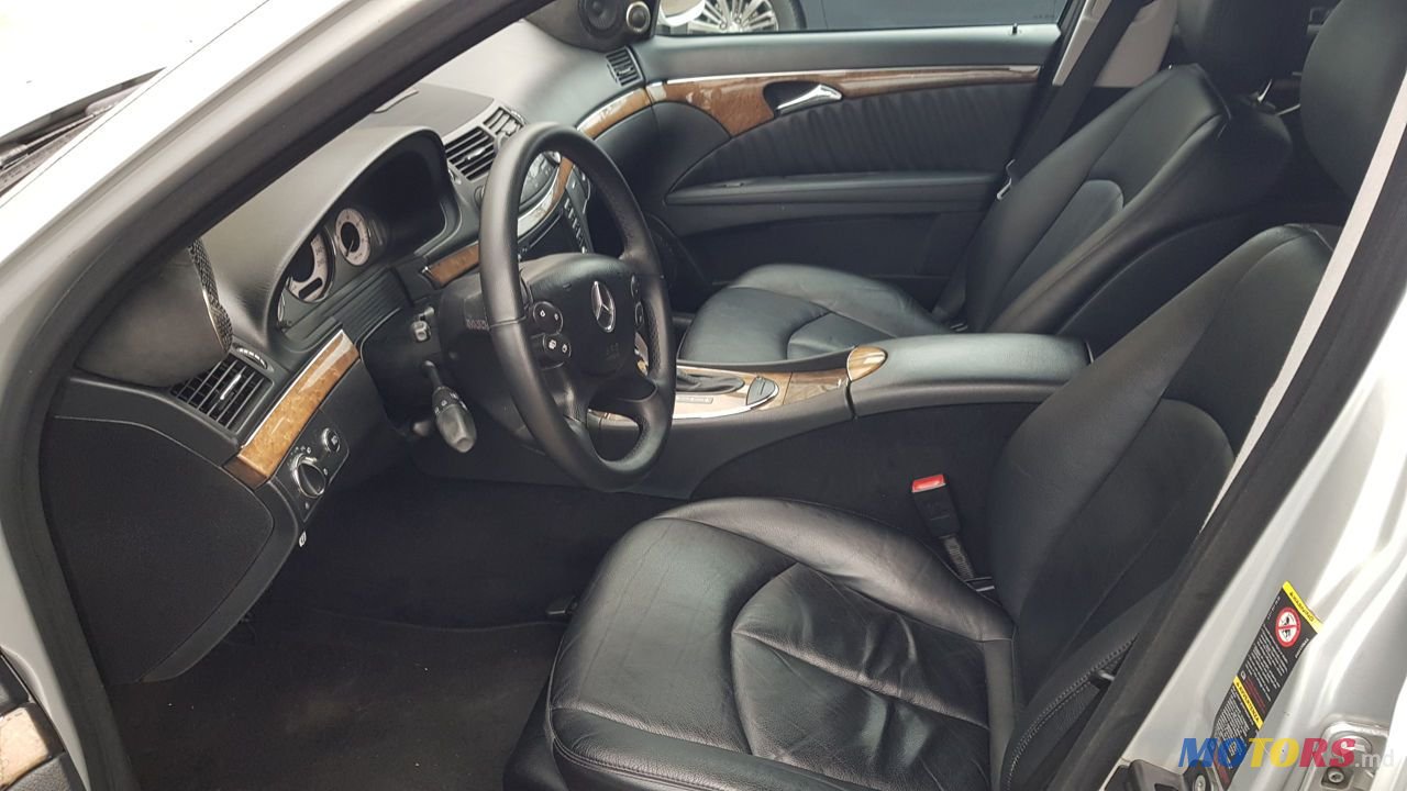 2007' Mercedes-Benz E Класс photo #6