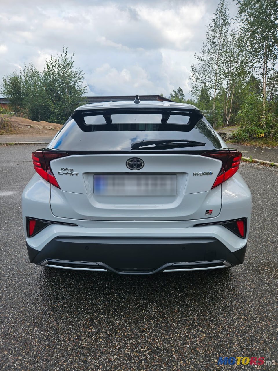 2021' Toyota C-HR GR sport photo #3