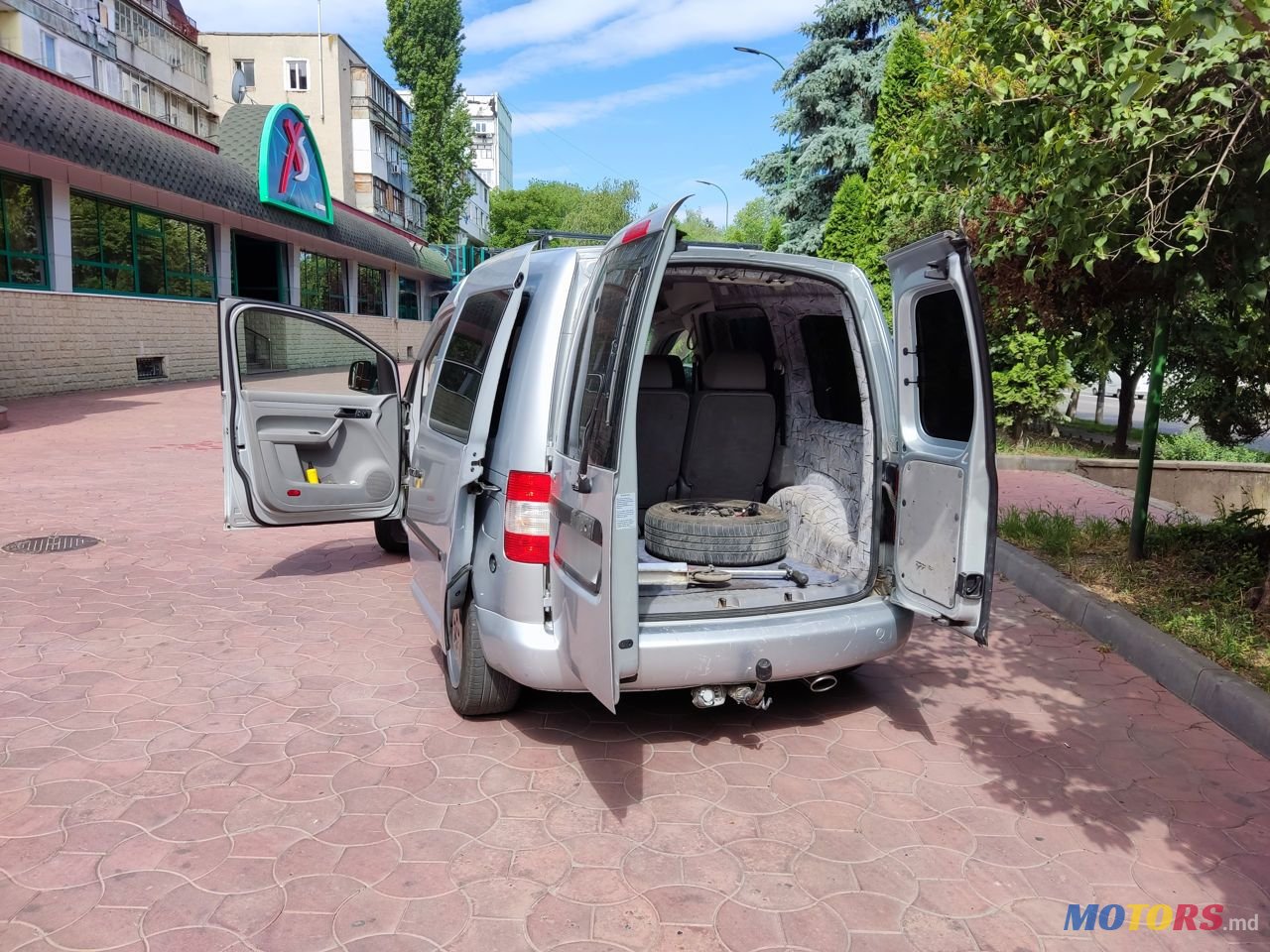 2005' Volkswagen Caddy photo #5