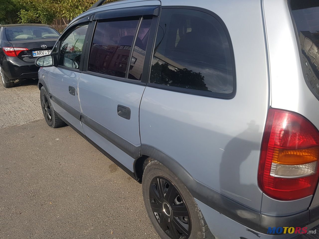 2002' Opel Zafira photo #4