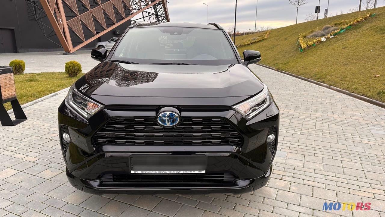 2021' Toyota RAV4 photo #4