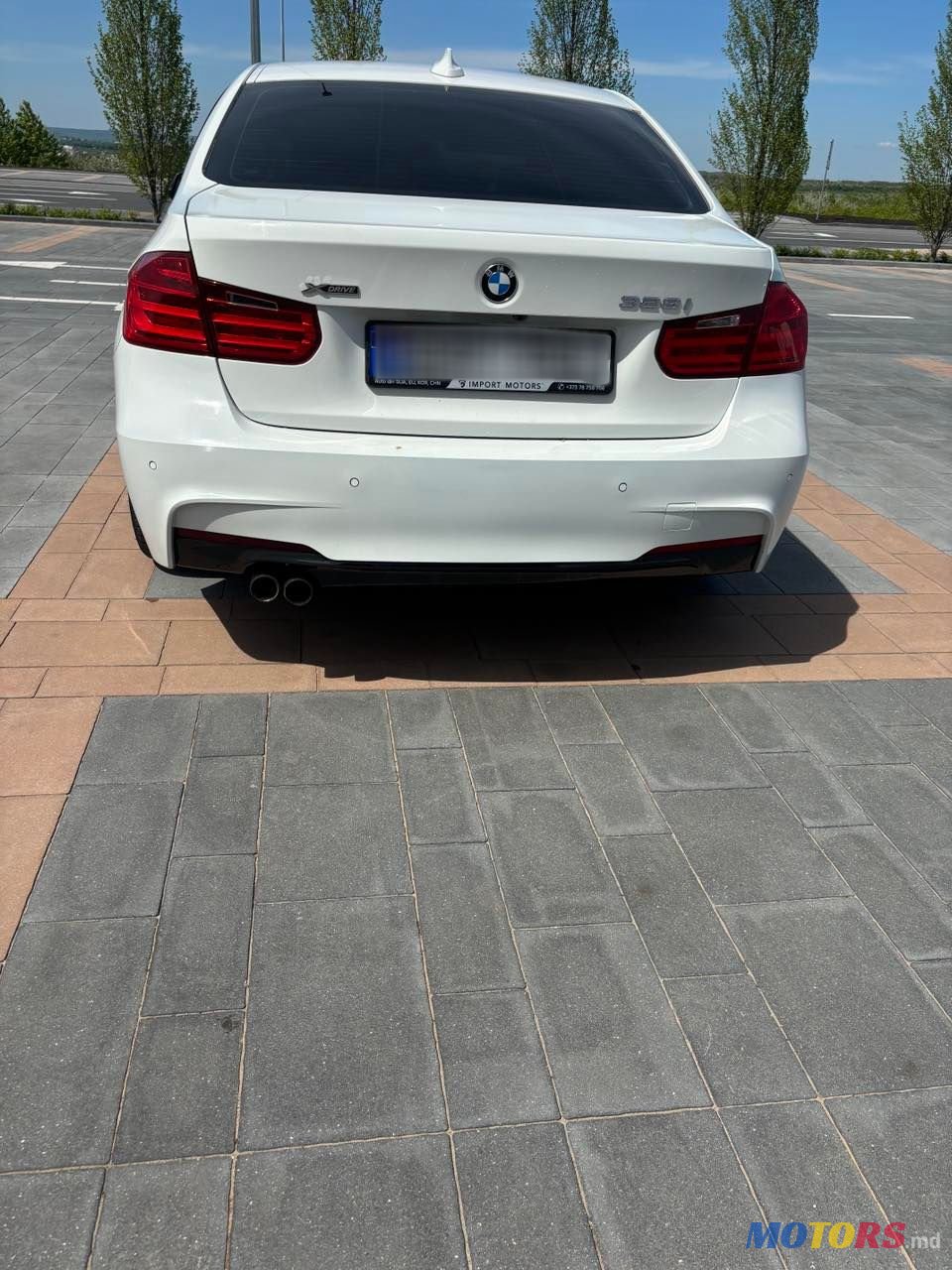 2012' BMW 3 Series photo #4