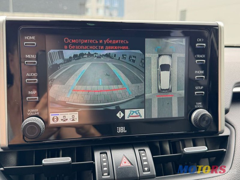 2019' Toyota RAV4 photo #6