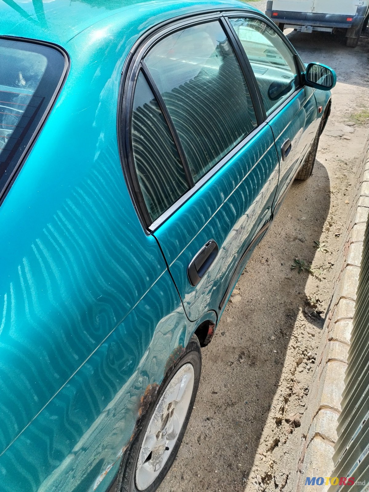 1996' Toyota Carina photo #3