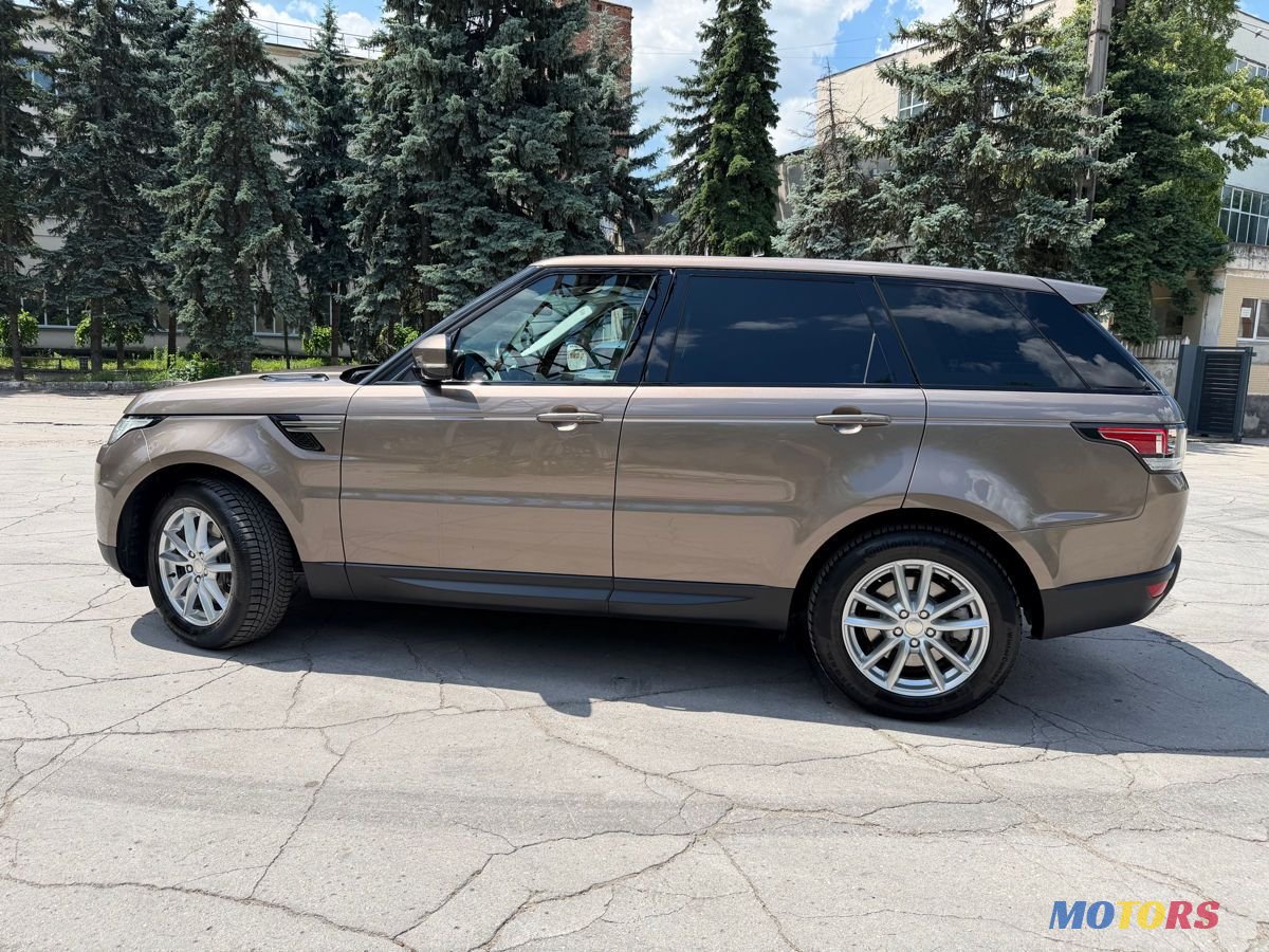 2014' Land Rover Range Rover Sport photo #3