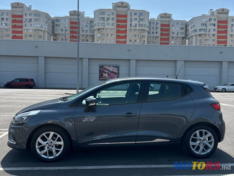 2016' Renault Clio photo #3