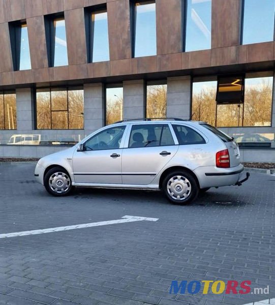 2004' Skoda Fabia photo #4