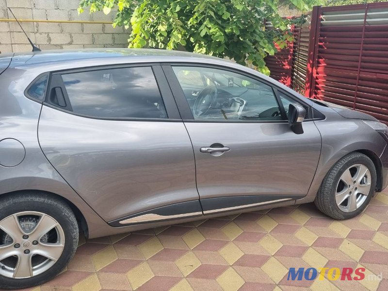 2016' Renault Clio photo #1