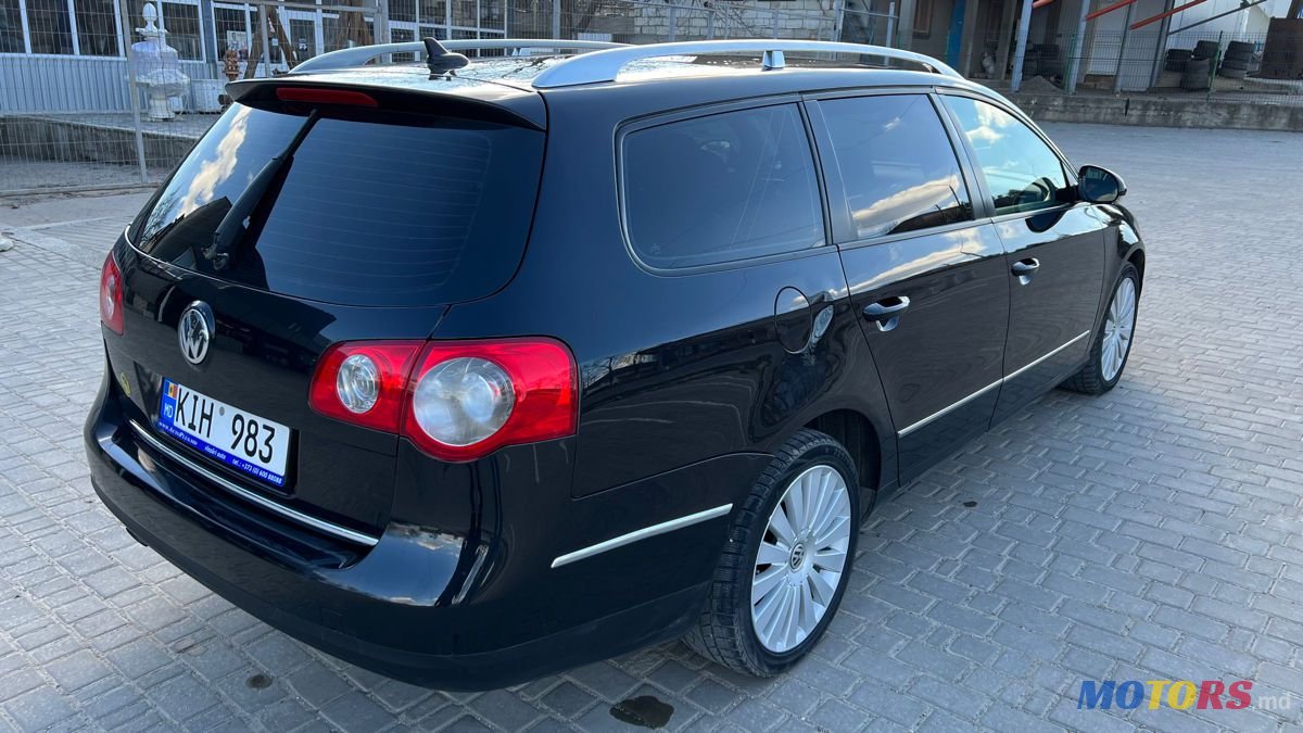 2007' Volkswagen Passat photo #3