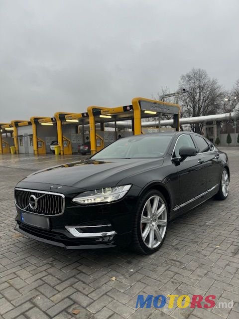 2019' Volvo S90 photo #1