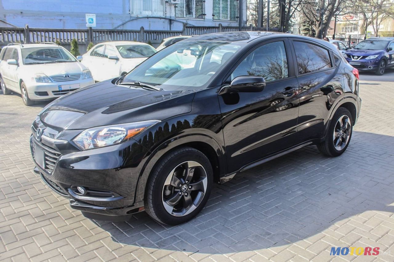 2018' Honda HR-V photo #2