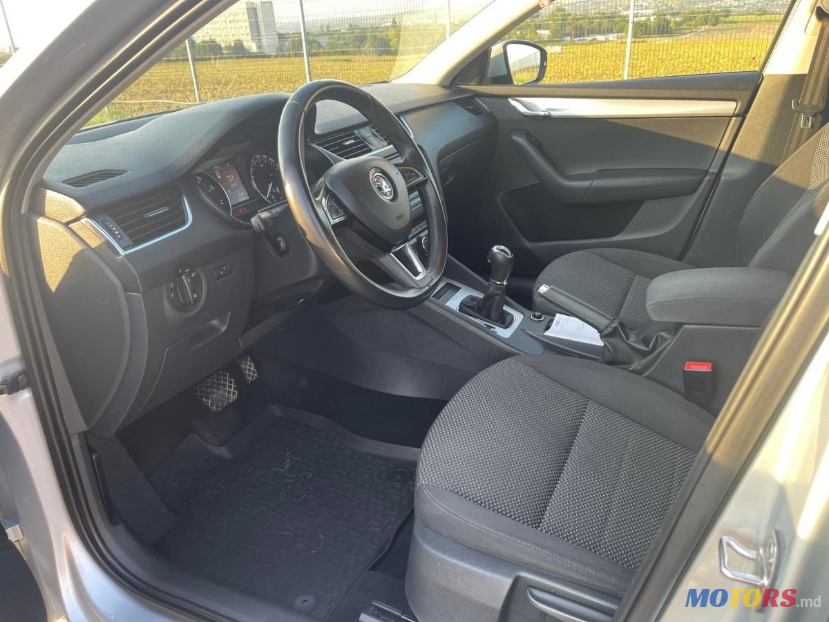2015' Skoda Octavia photo #6