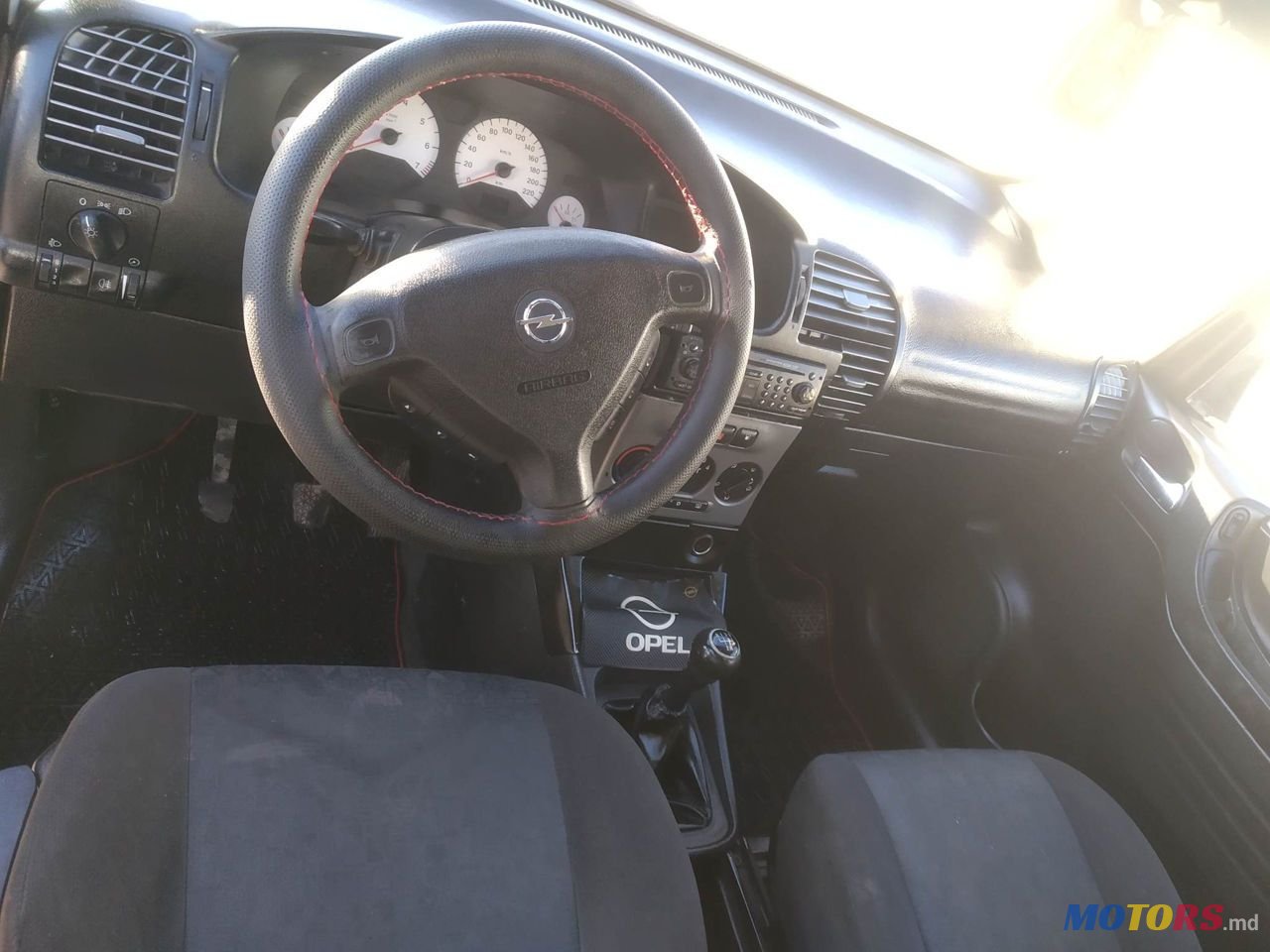 2004' Opel Zafira photo #6