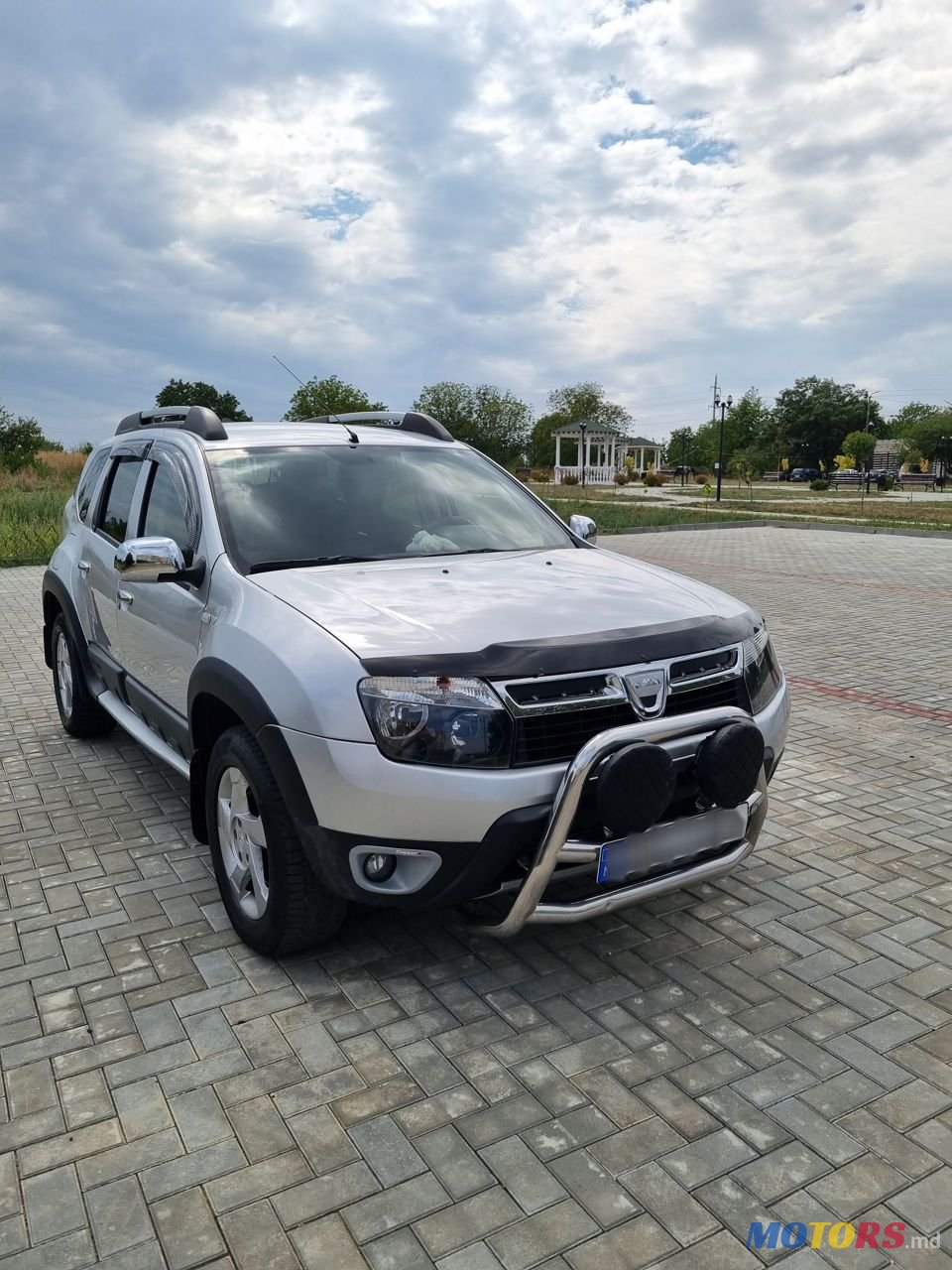 2011' Dacia Duster photo #2