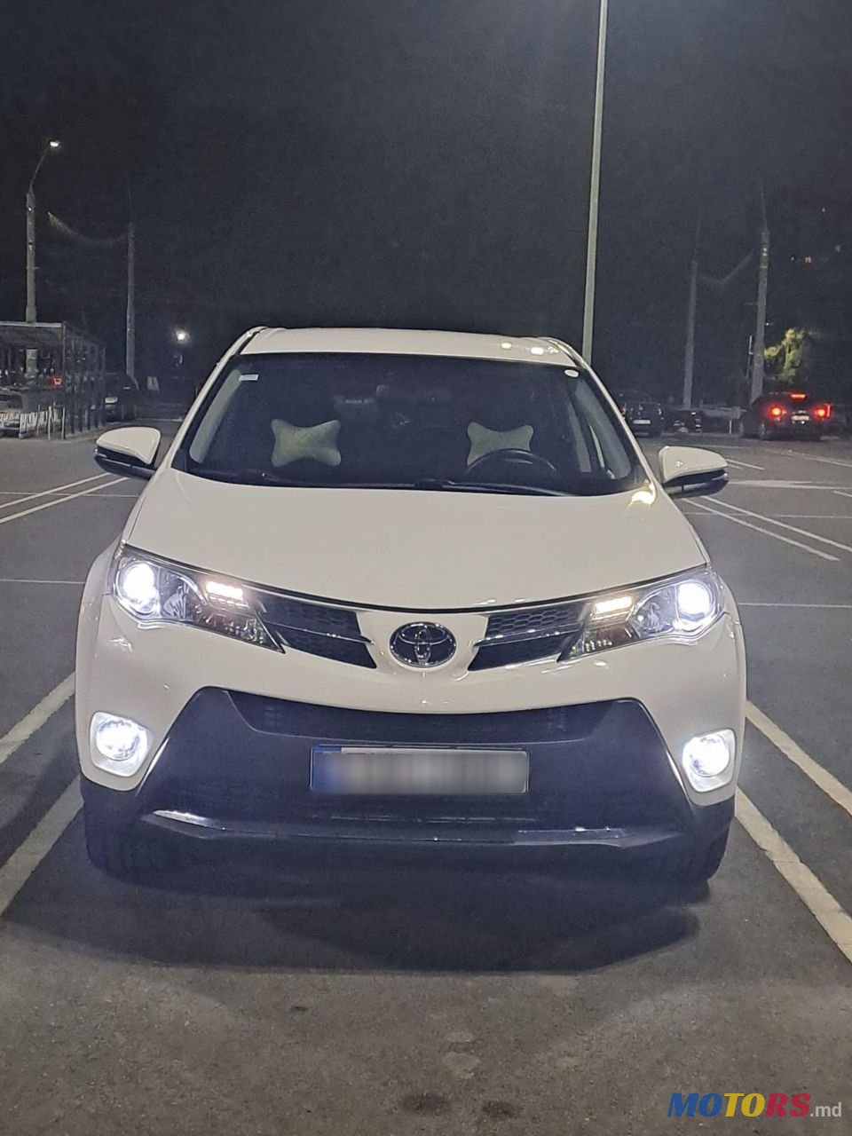 2015' Toyota RAV4 photo #3