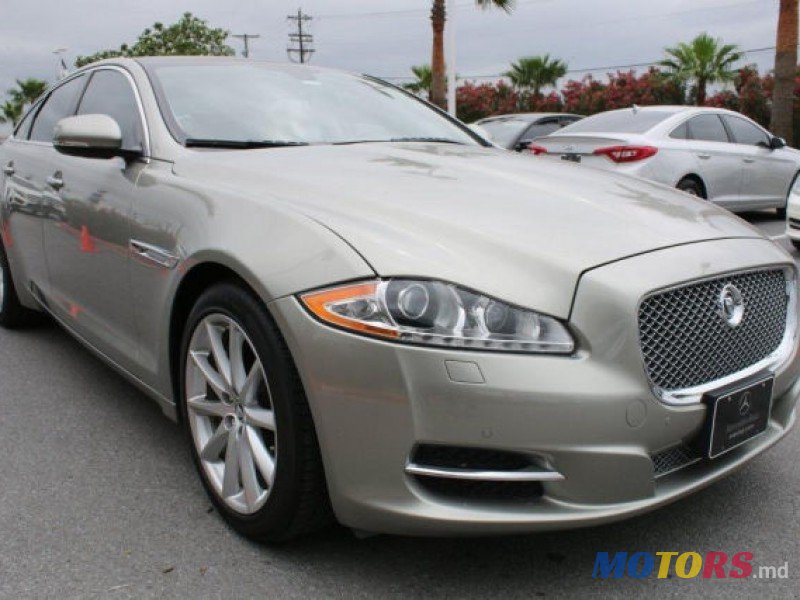 2012' Jaguar XJ photo #1