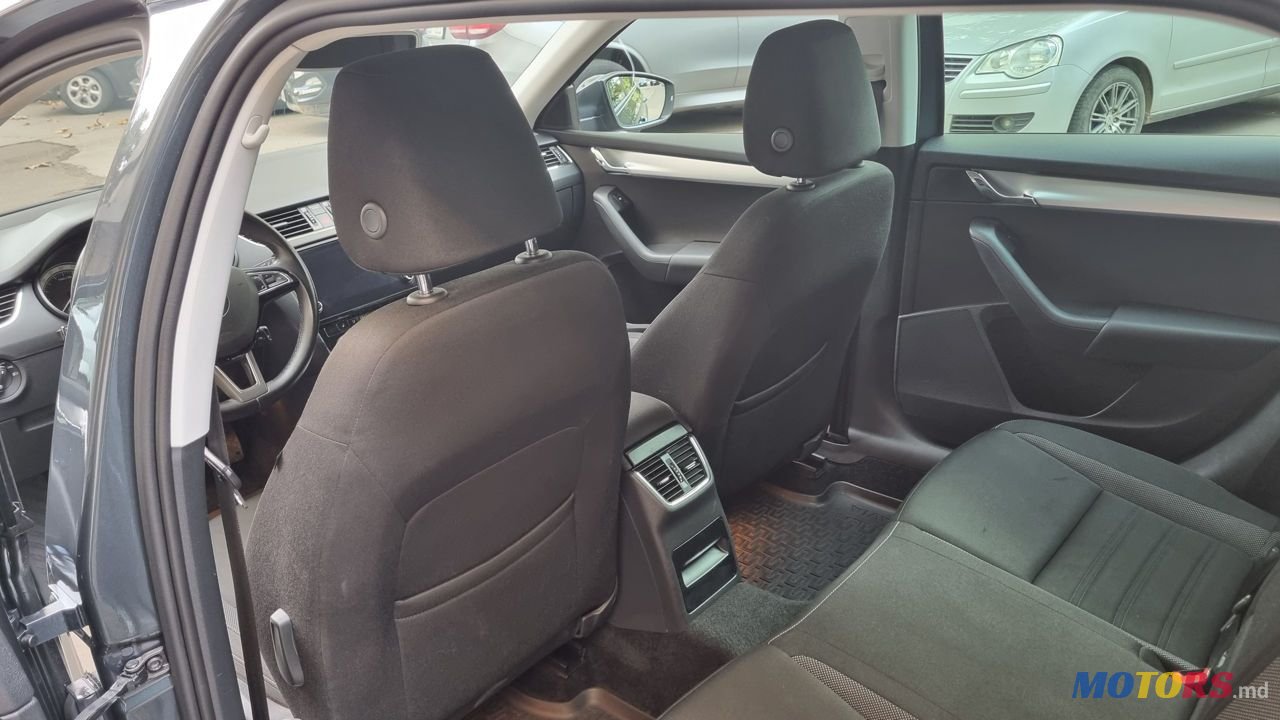 2017' Skoda Octavia photo #5