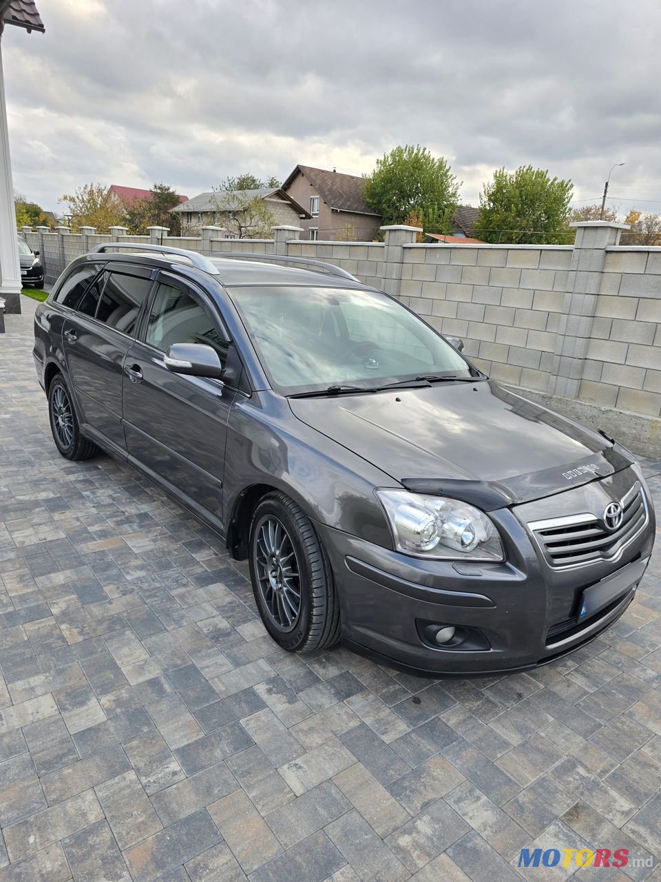 2008' Toyota Avensis photo #2