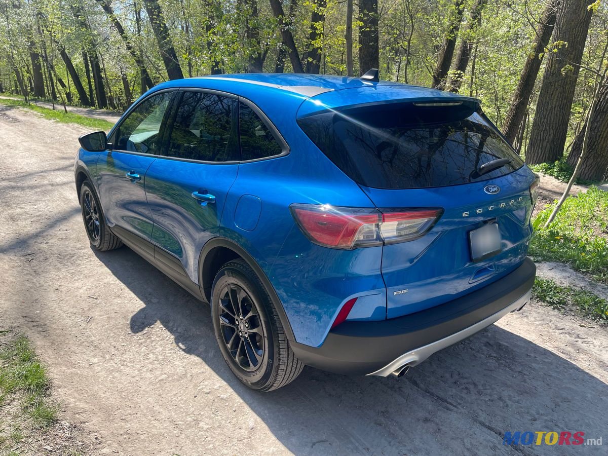 2020' Ford Escape photo #3