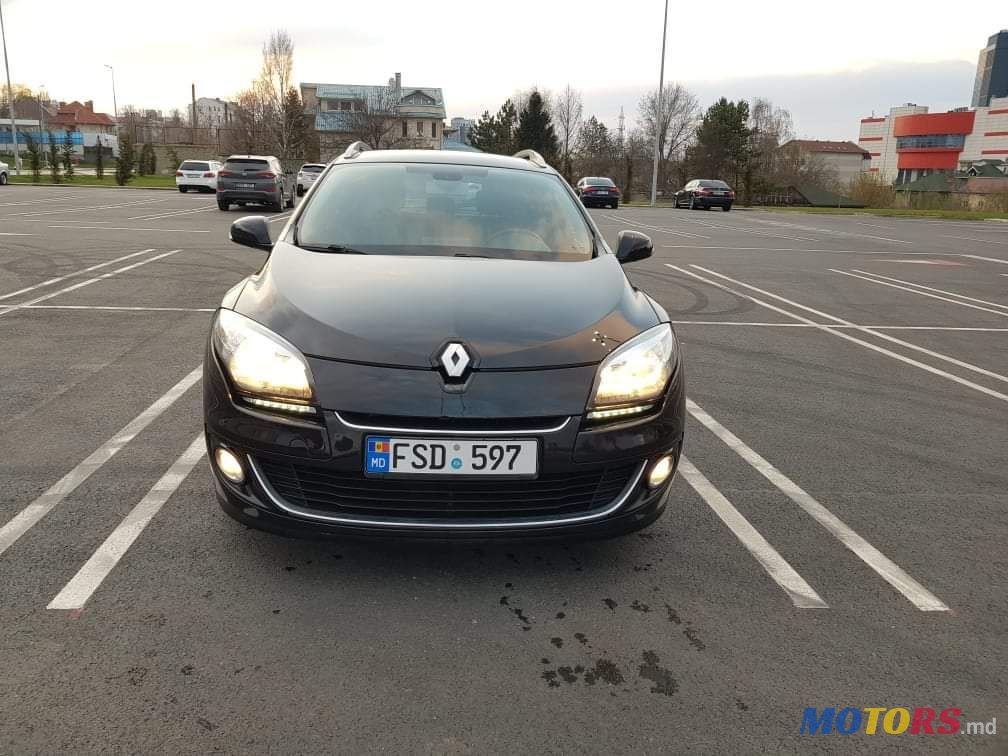 2013' Renault Megane photo #1