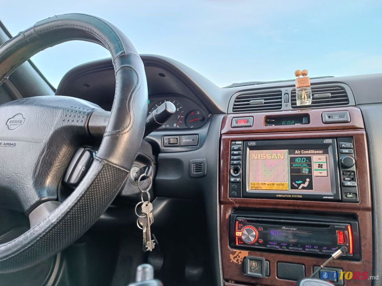 1999' Nissan Maxima photo #5