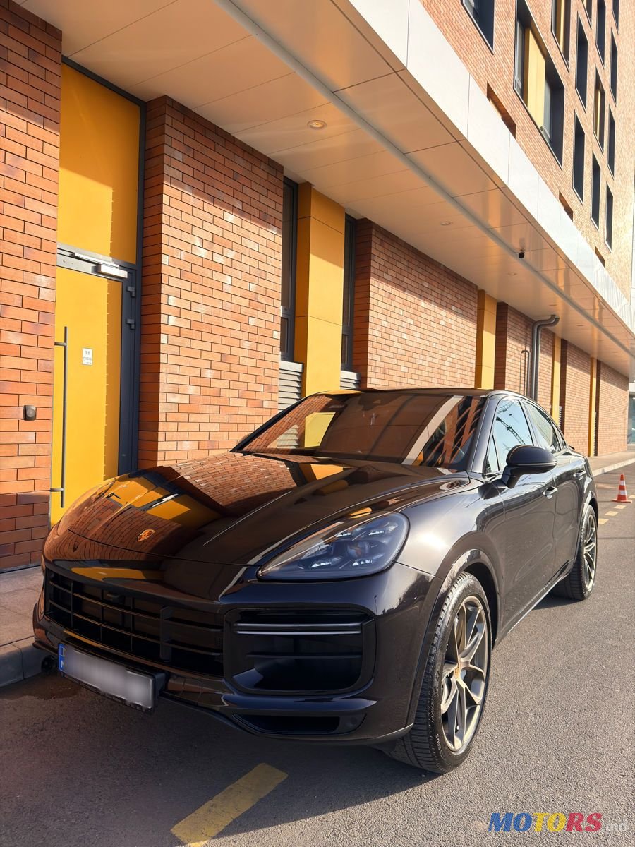 2020' Porsche Cayenne Coupe photo #1