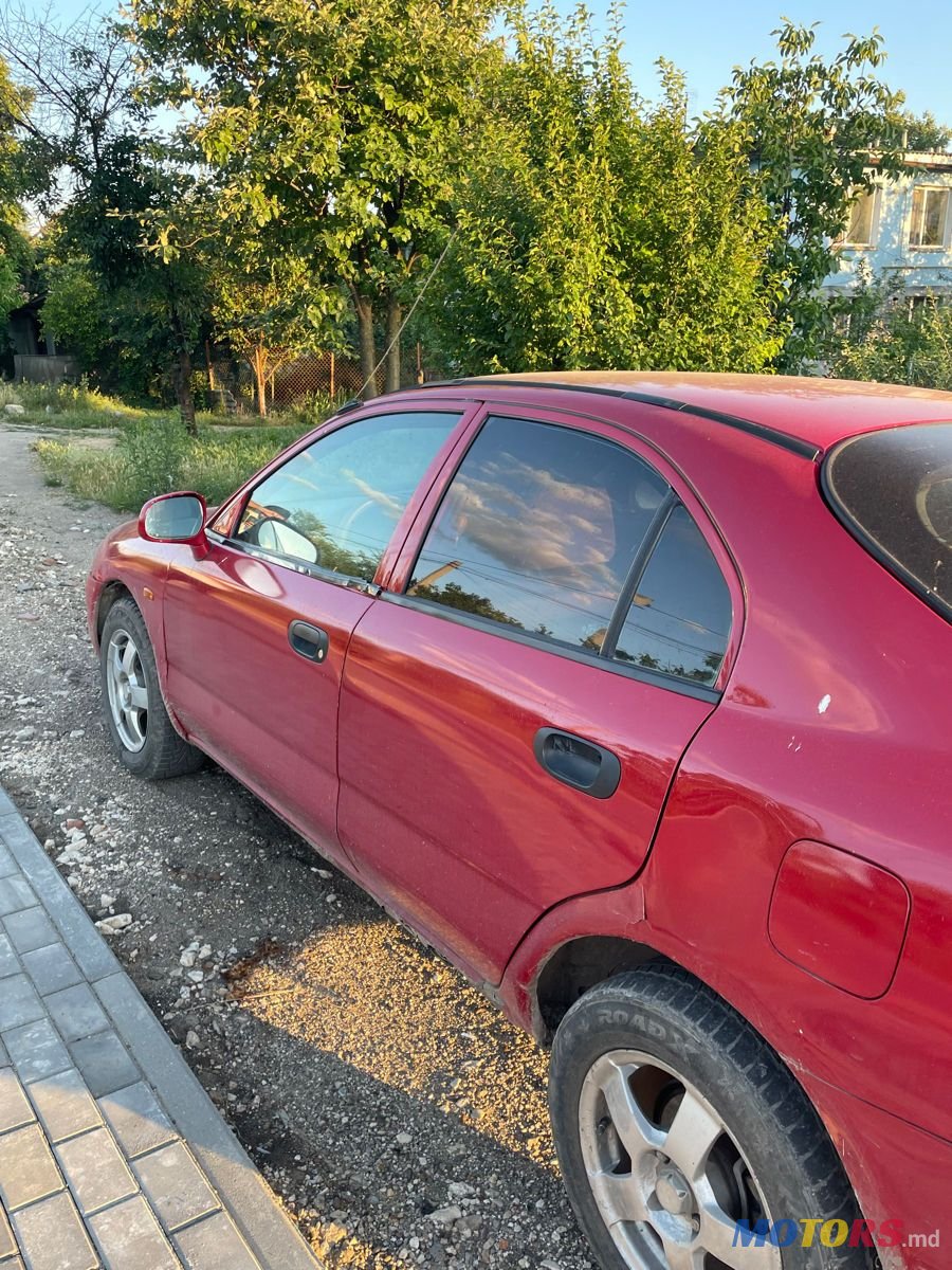 1996' Mitsubishi Carisma photo #3