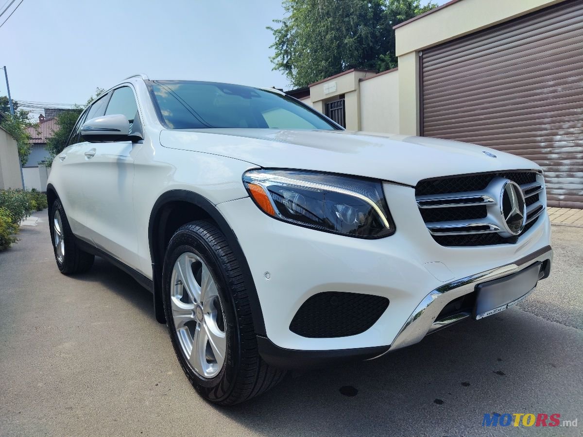 2016' Mercedes-Benz GLC photo #4