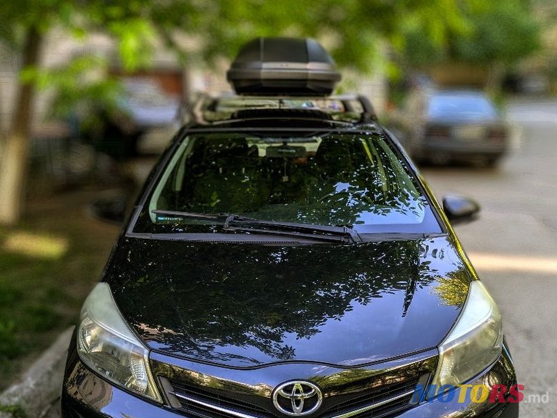 2012' Toyota Yaris photo #4