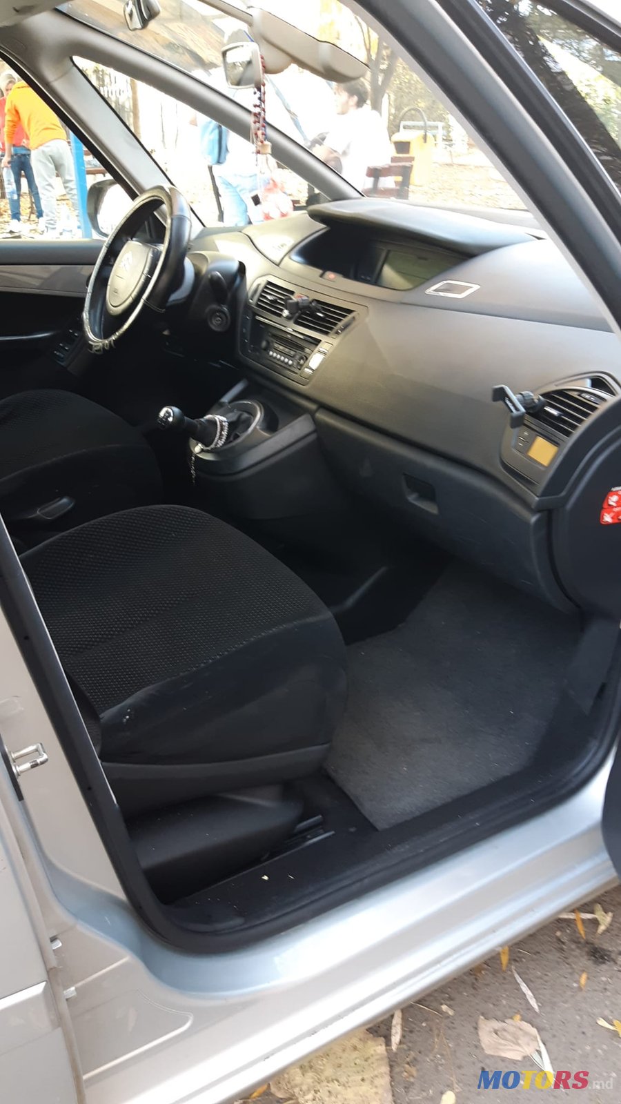 2008' Citroen C4 Picasso Grand photo #3