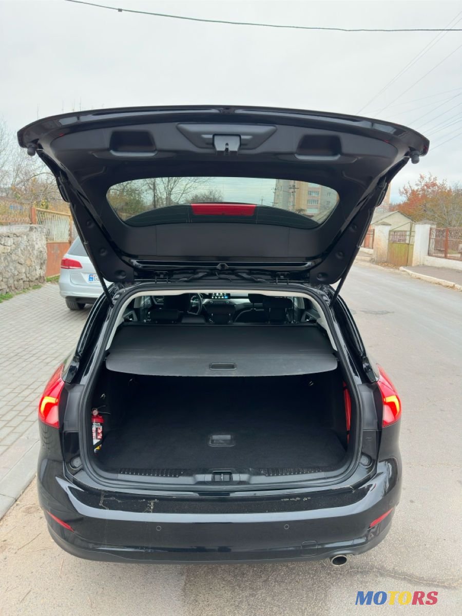 2019' Ford Focus photo #4