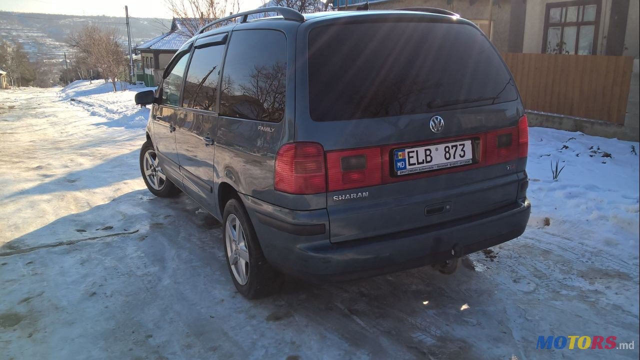 2004' Volkswagen Sharan photo #4