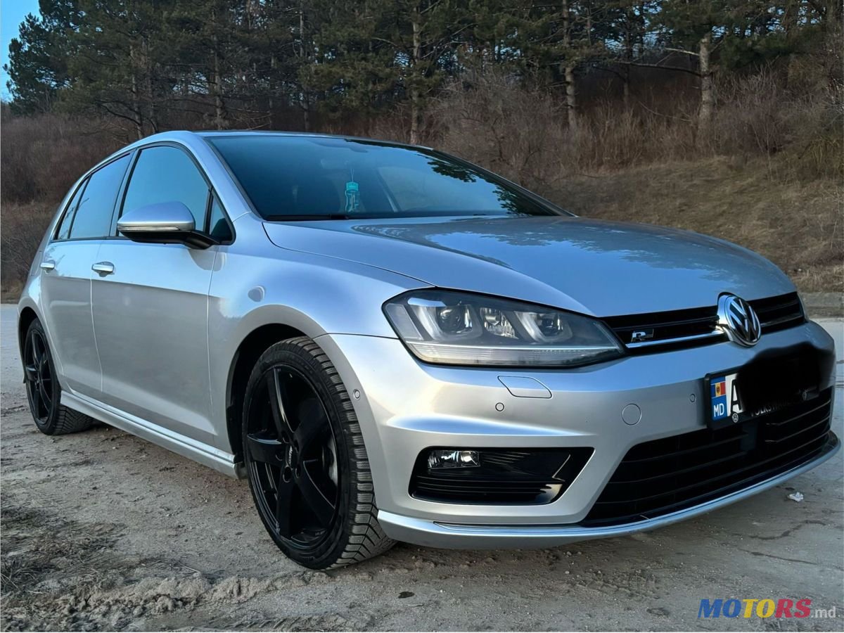 2016' Volkswagen Golf photo #1