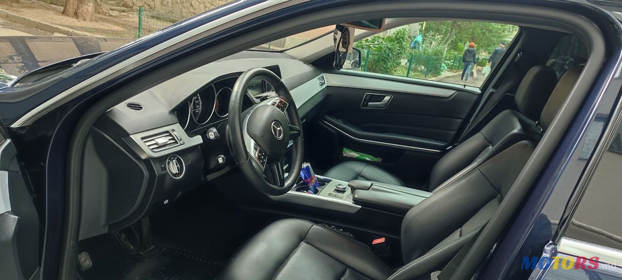 2015' Mercedes-Benz E-Class photo #4