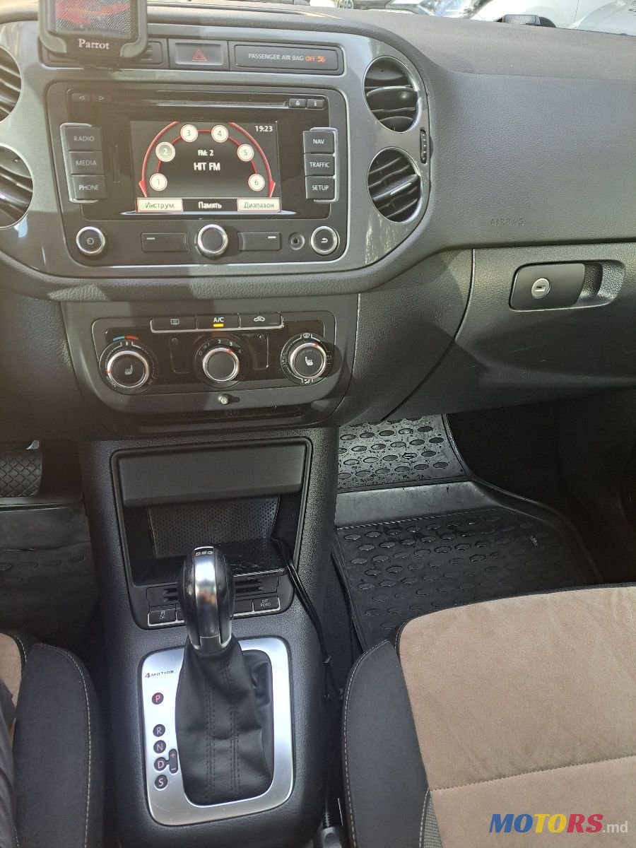 2014' Volkswagen Tiguan photo #6
