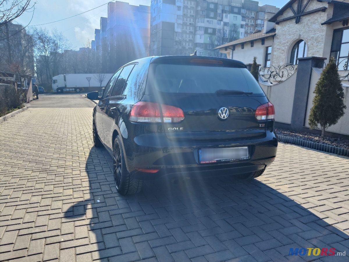 2010' Volkswagen Golf photo #3