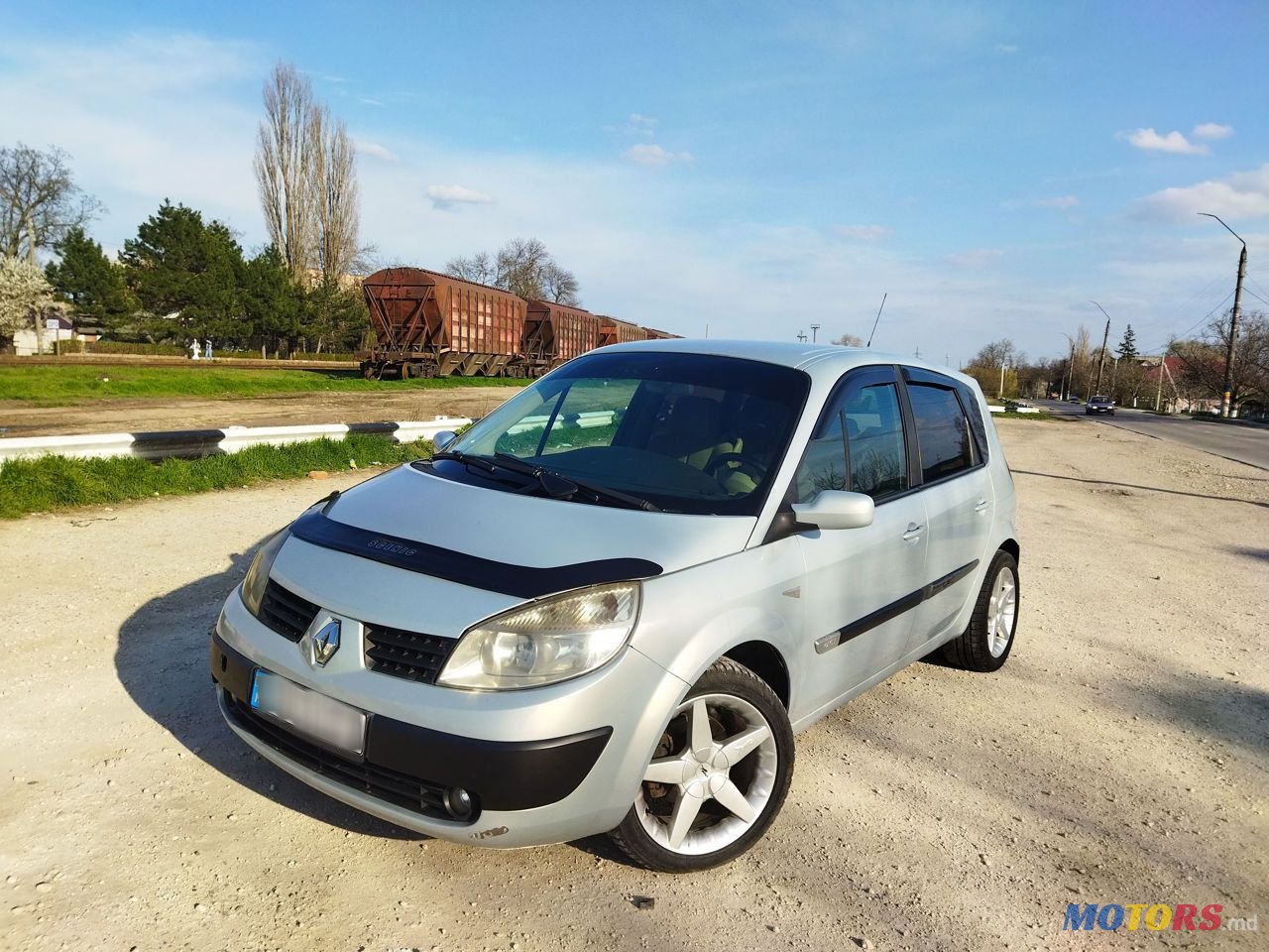 2004' Renault Scenic photo #2
