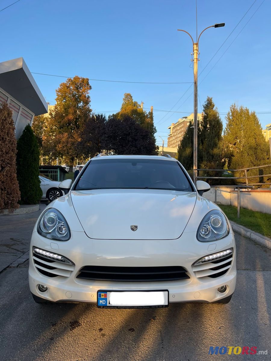 2011' Porsche Cayenne photo #5