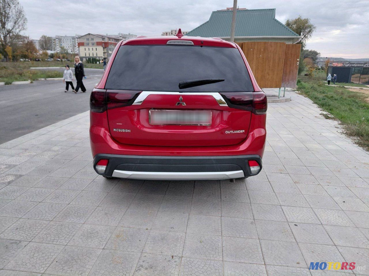 2016' Mitsubishi Outlander photo #6