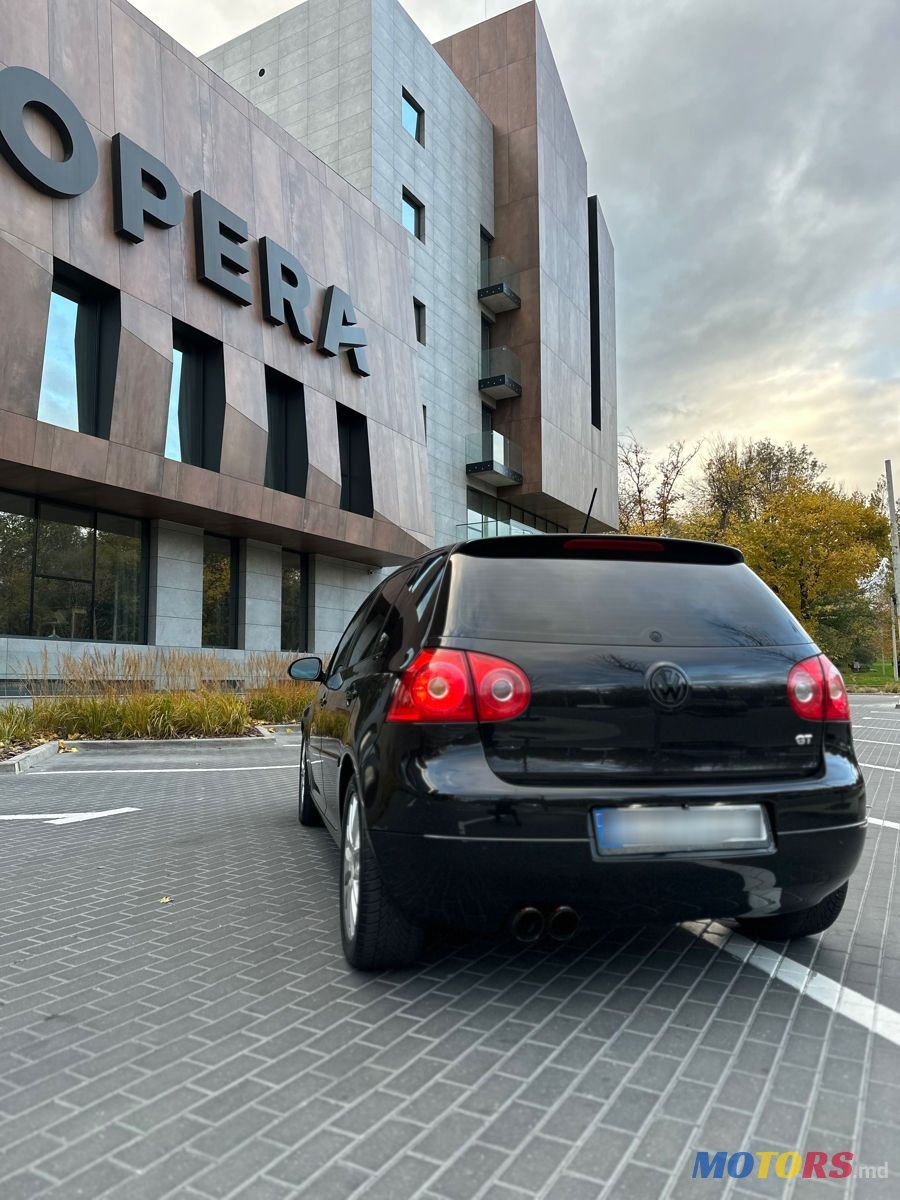 2006' Volkswagen Golf photo #2