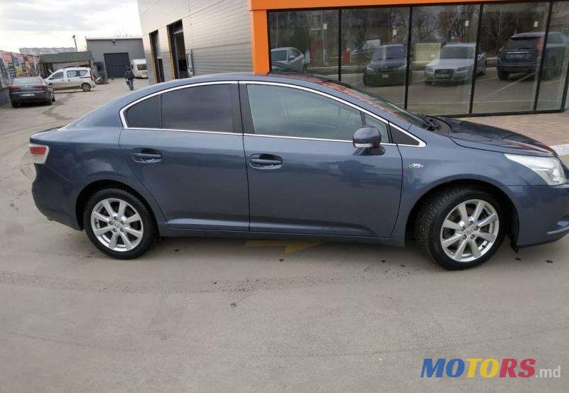 2009' Toyota Avensis photo #1