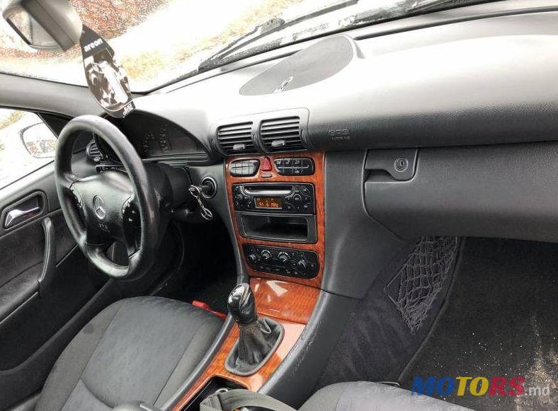 2002' Mercedes-Benz C photo #1
