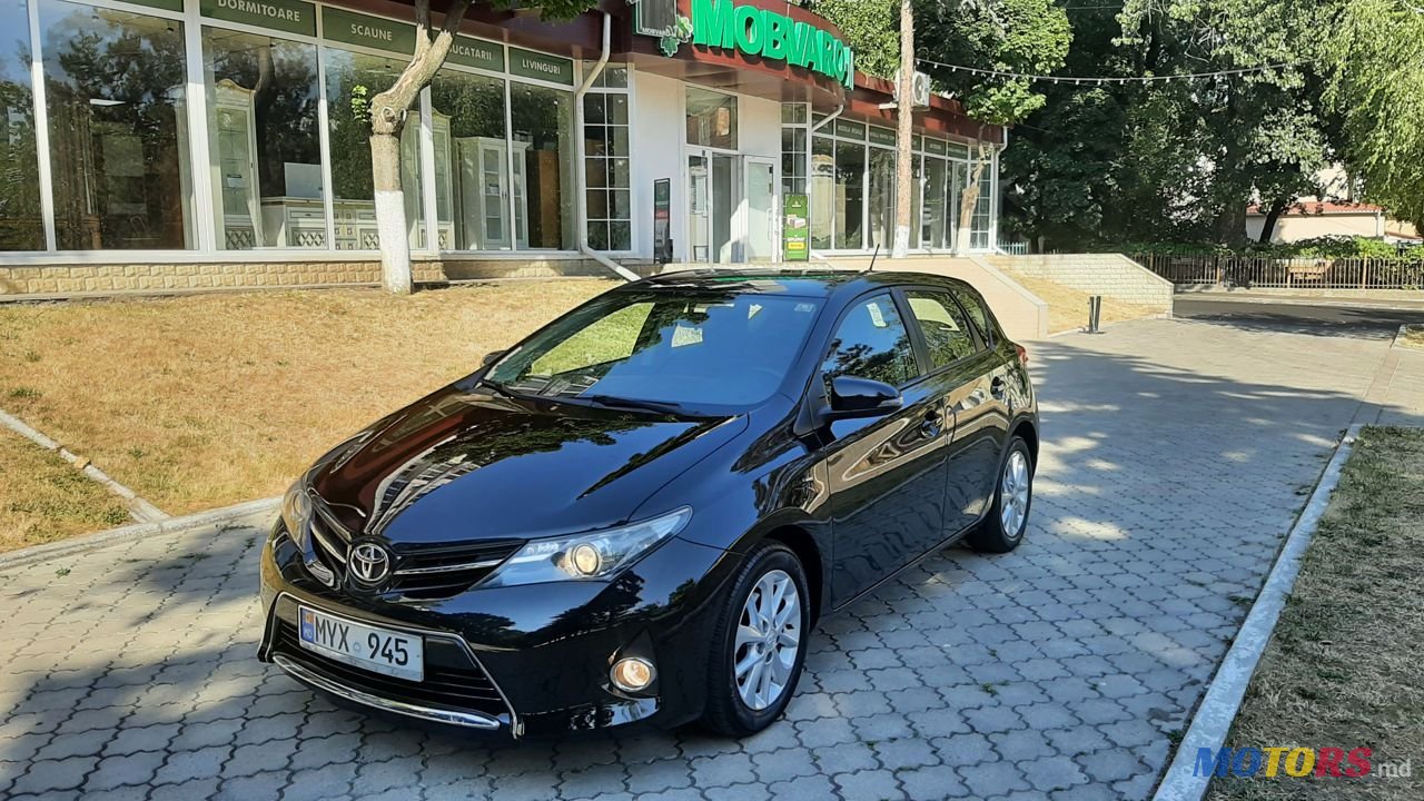 2014' Toyota Auris photo #1
