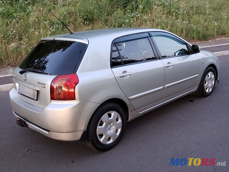 2004' Toyota Corolla photo #3