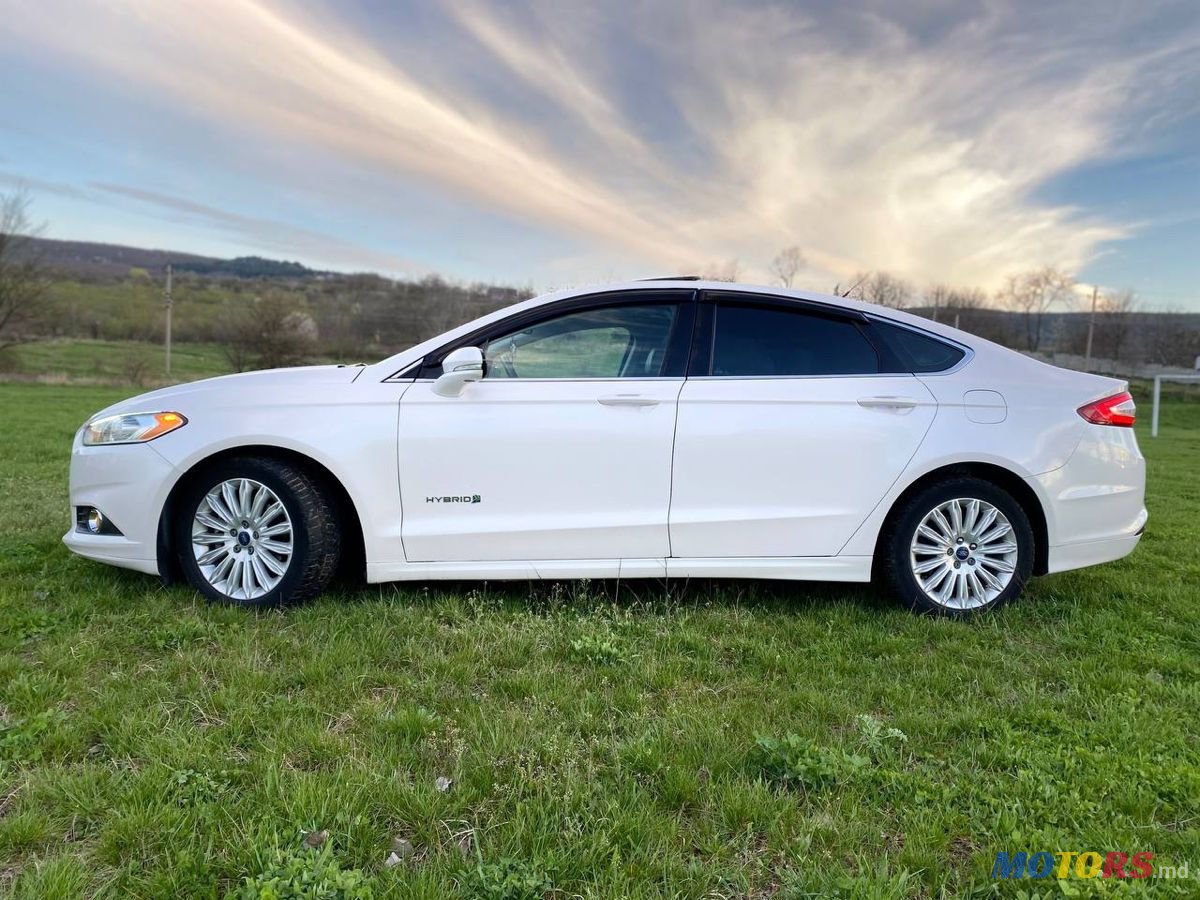 2013' Ford Fusion photo #4