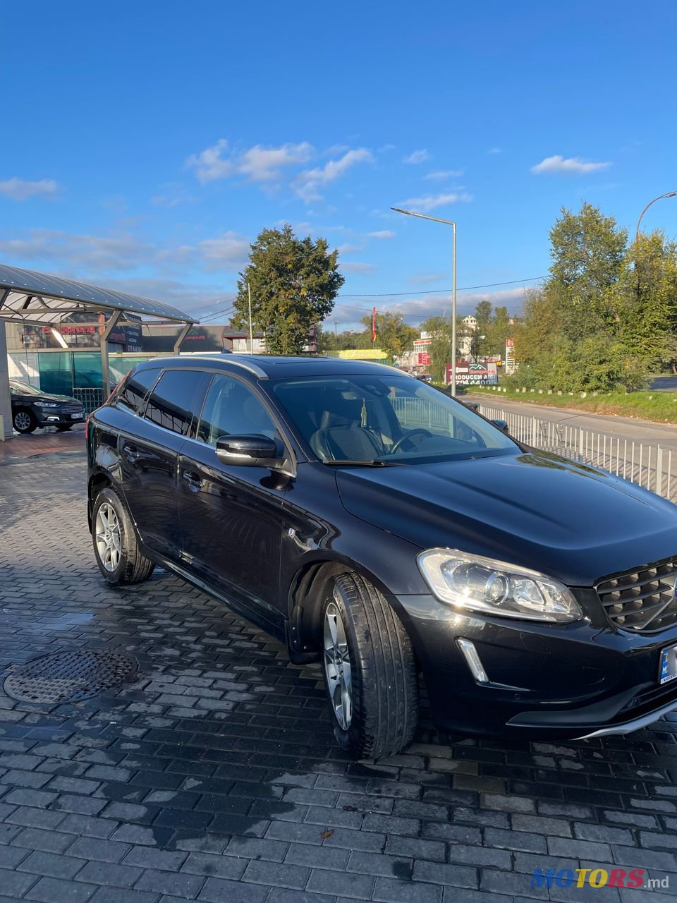 2016' Volvo XC60 photo #1