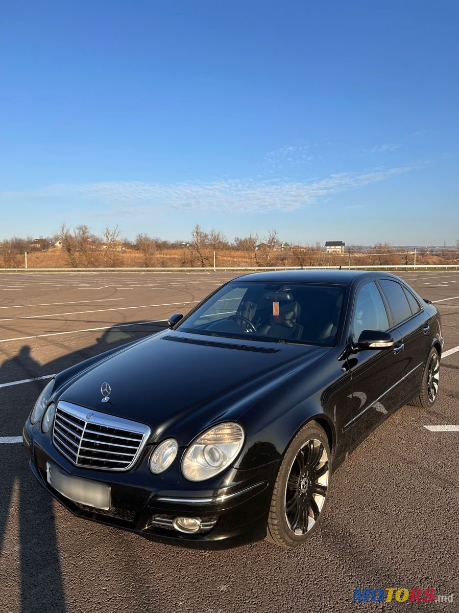 2008' Mercedes-Benz E-Class photo #6