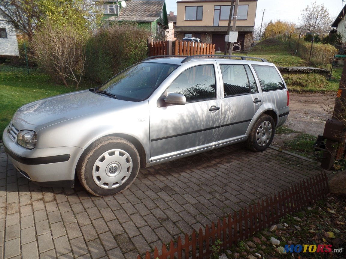 2002' Volkswagen Golf IV Variant photo #1