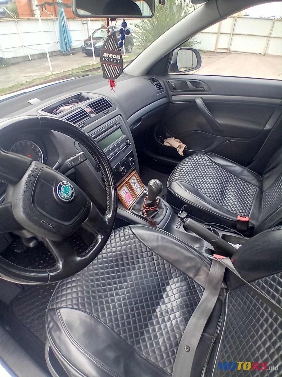 2012' Skoda Octavia photo #6